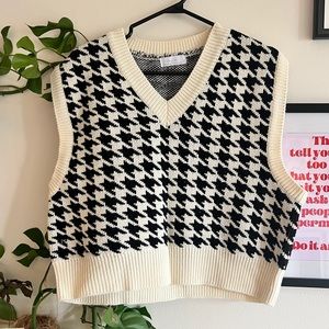 Houndstooth Sweater Vest, Oversized, Oak+Fort